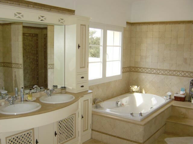 Detached Villa San Roque Club Cádiz - image 20