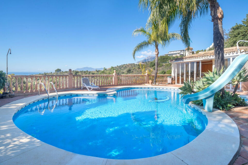 Detached Villa Altos de los Monteros Málaga - image 24