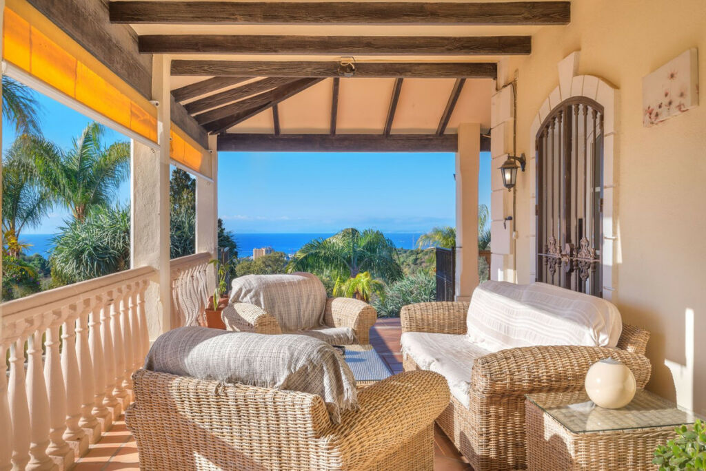 Detached Villa Altos de los Monteros Málaga - image 4