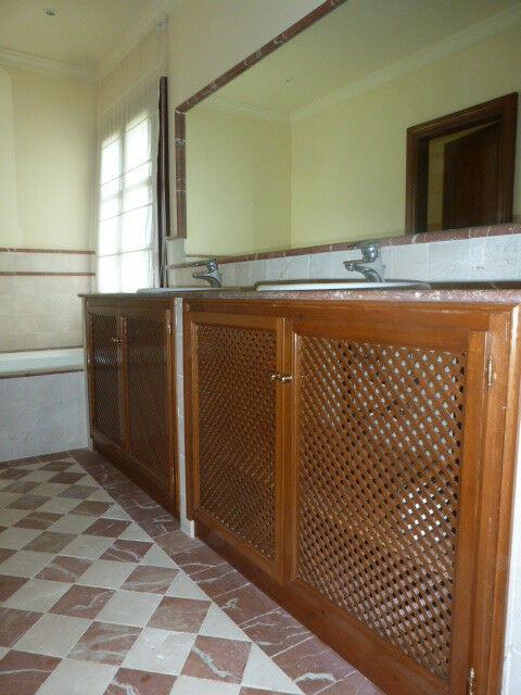 Detached Villa Benahavís Málaga - image 3