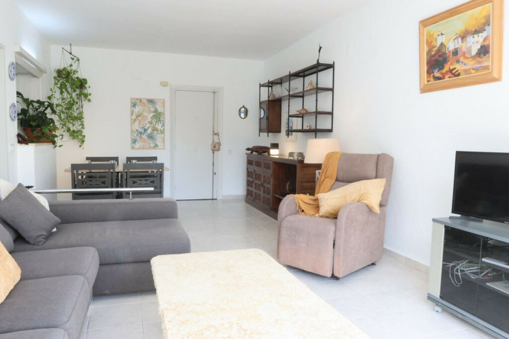 Ground Floor Apartment Torreblanca Málaga - image 3