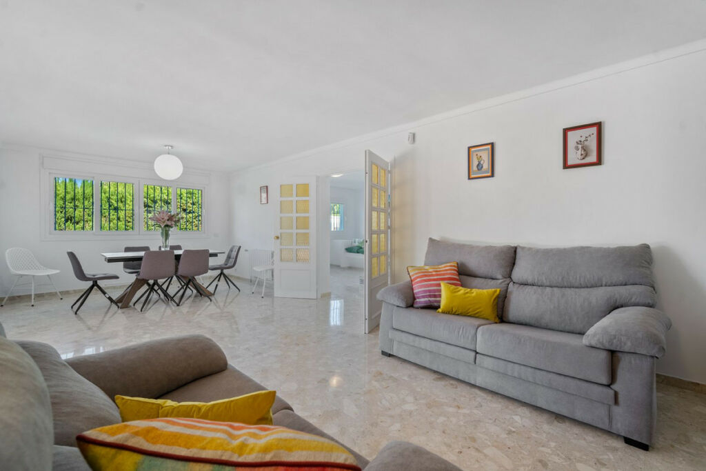 Detached Villa Marbella Málaga - image 30