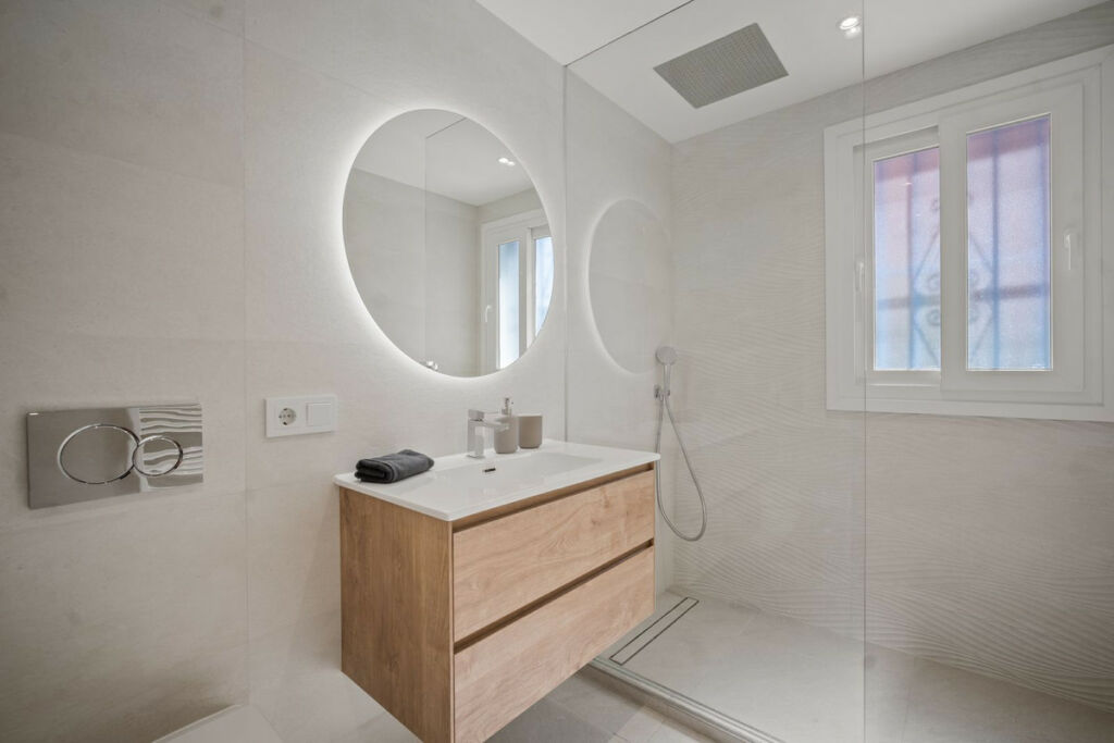 Detached Villa Marbella Málaga - image 33