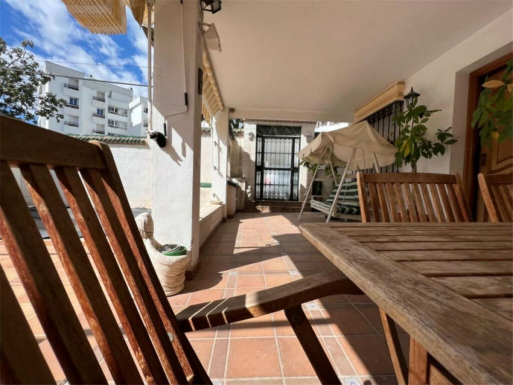 Semi-Detached House Nueva Andalucía Málaga - image 4