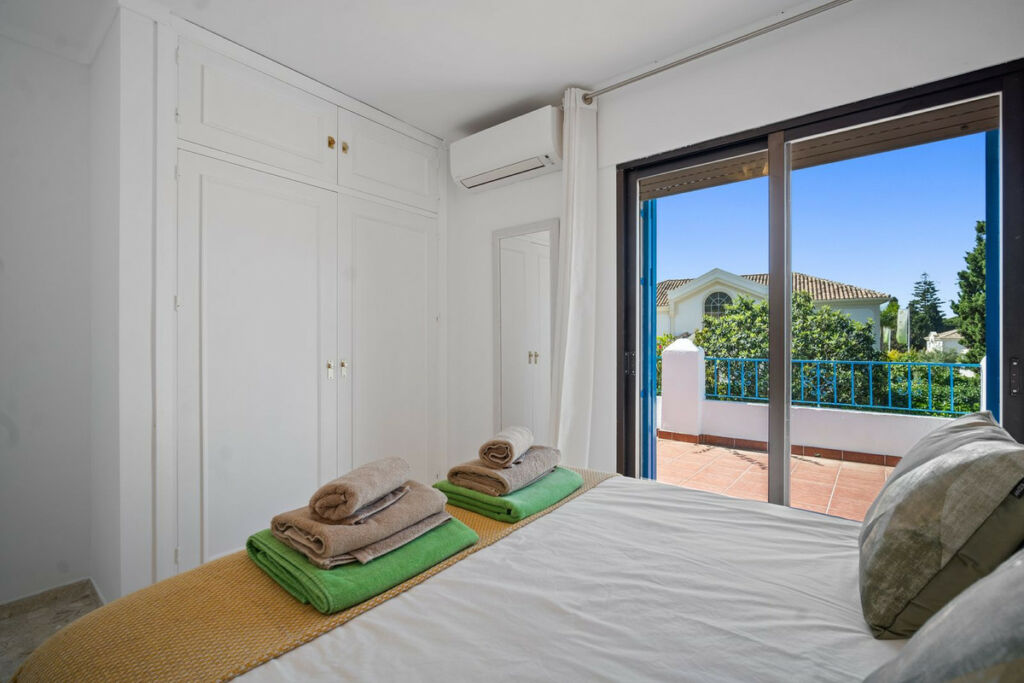 Detached Villa Marbella Málaga - image 41