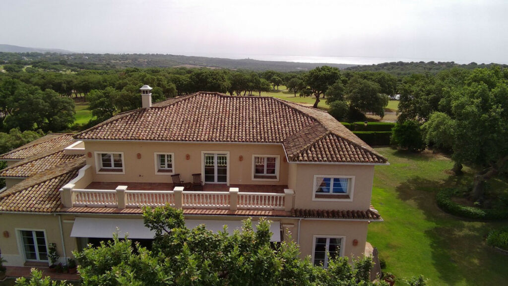 Detached Villa San Roque Club Cádiz - image 58
