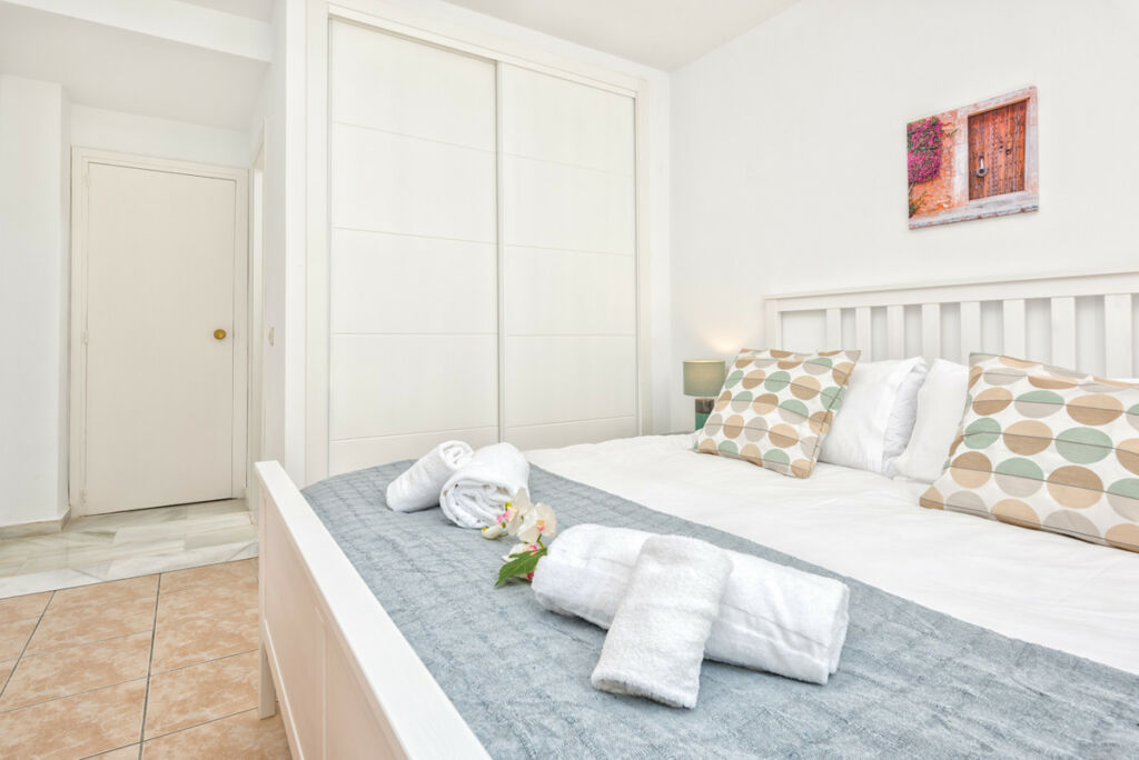Ground Floor Apartment Calahonda Málaga - image 7