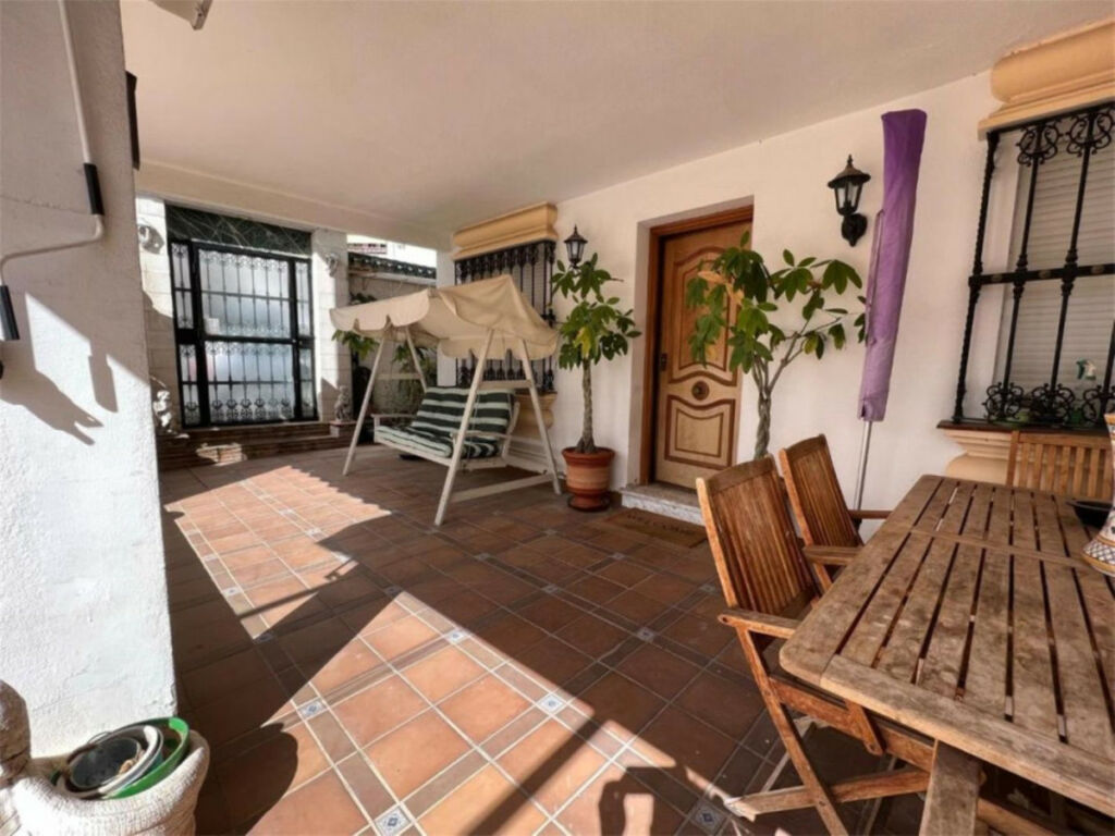 Semi-Detached House Nueva Andalucía Málaga - image 7