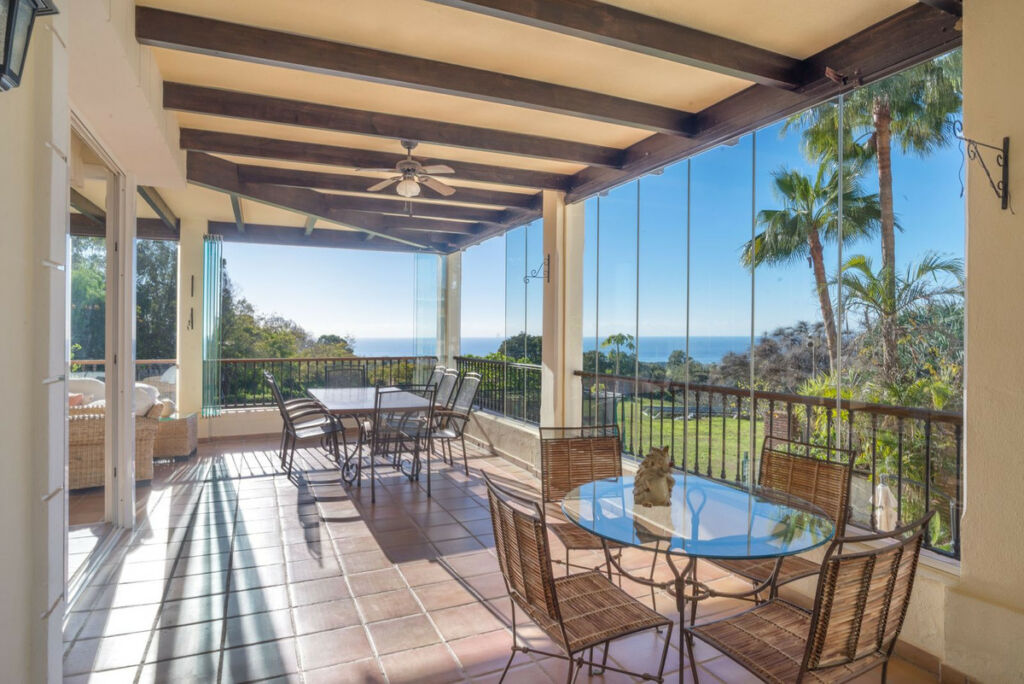 Detached Villa Altos de los Monteros Málaga - image 9