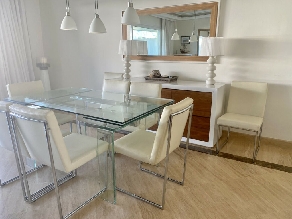 Middle Floor Apartment Puerto Banús Málaga - image 8