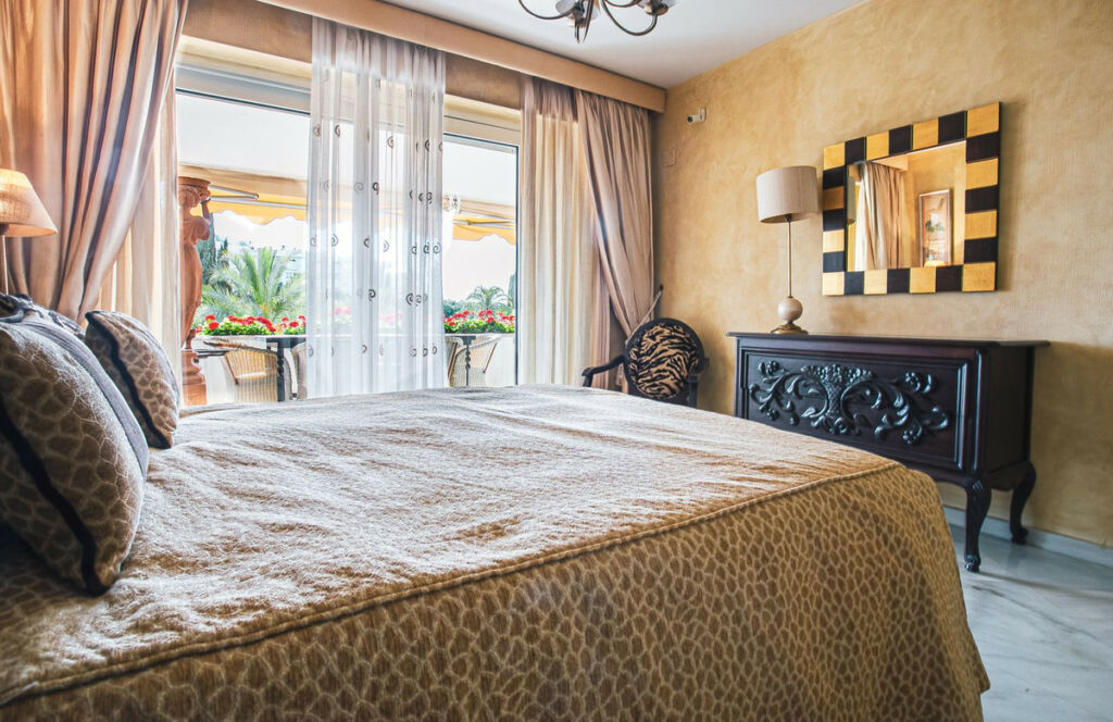 Middle Floor Apartment Marbella Málaga - image 9