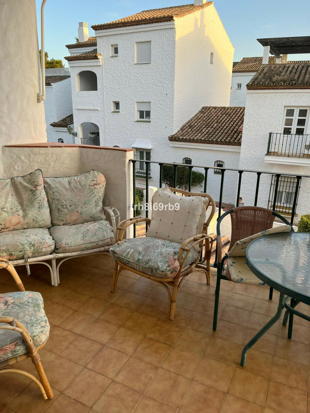 Middle Floor Apartment Benavista Málaga - image 9