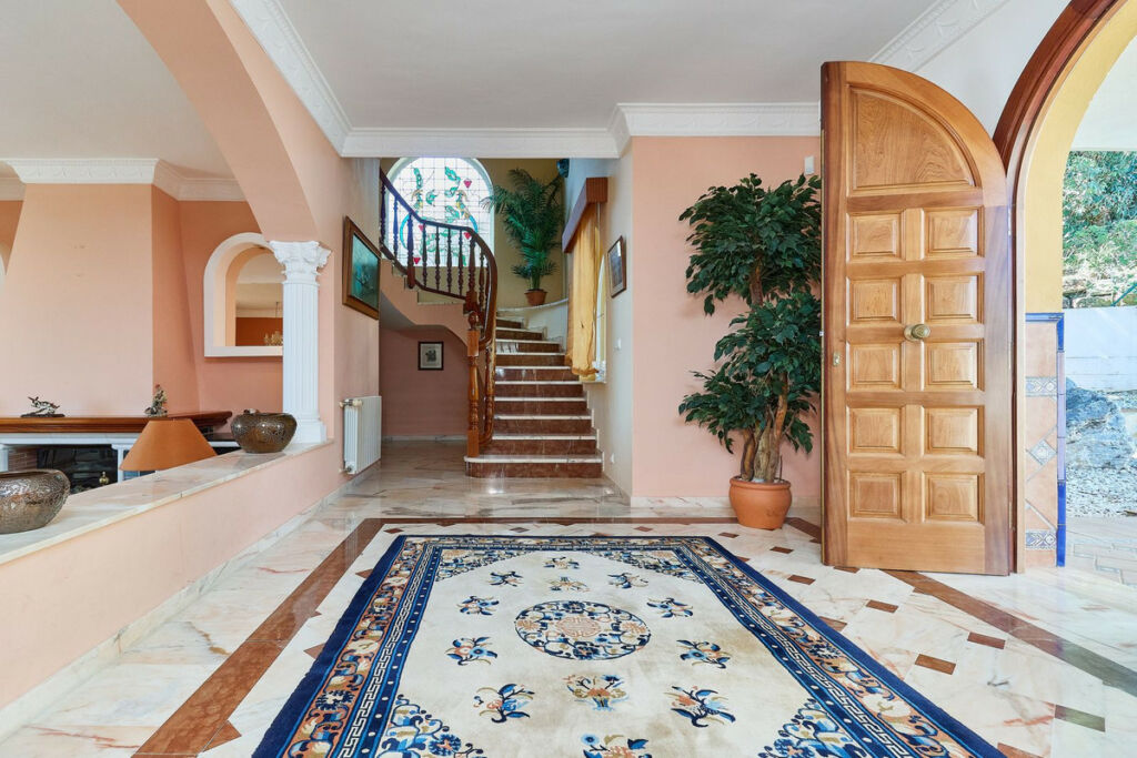Detached Villa La Mairena Málaga - image 11