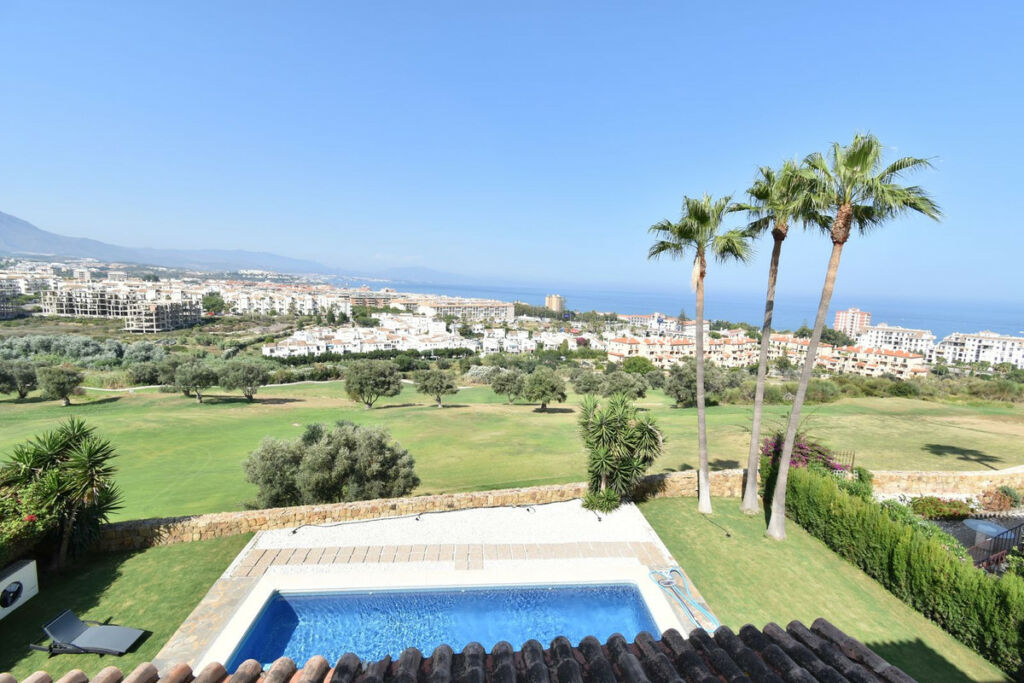 Detached Villa Manilva Málaga - image 12