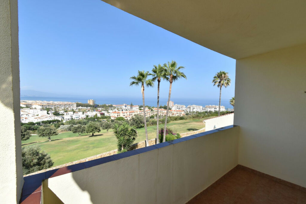 Detached Villa Manilva Málaga - image 13