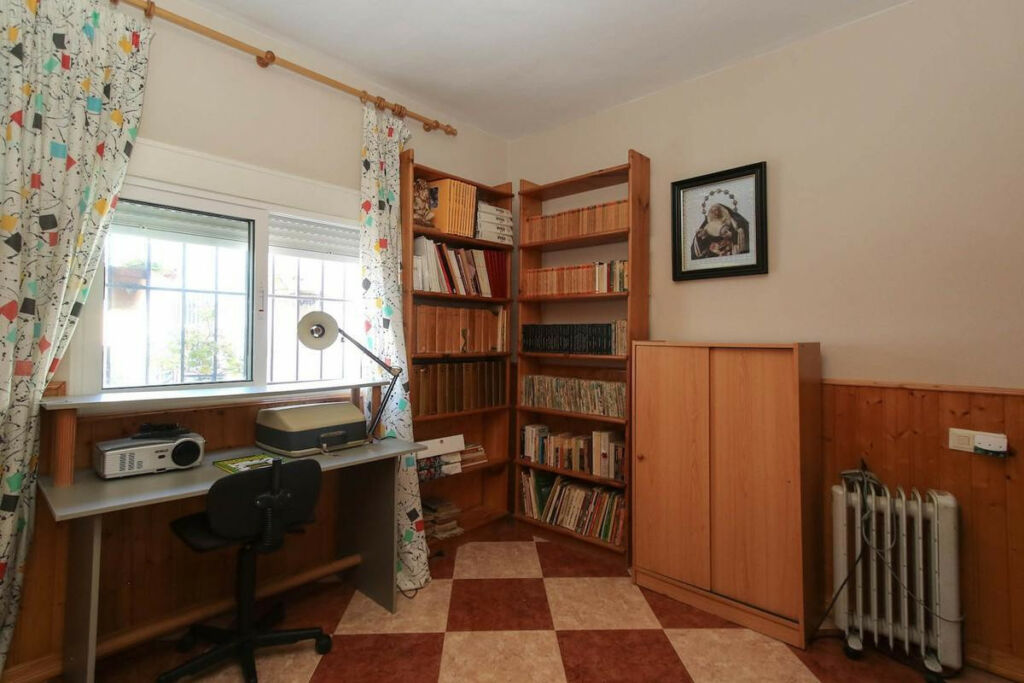 Detached Villa Alhaurín de la Torre Málaga - image 14