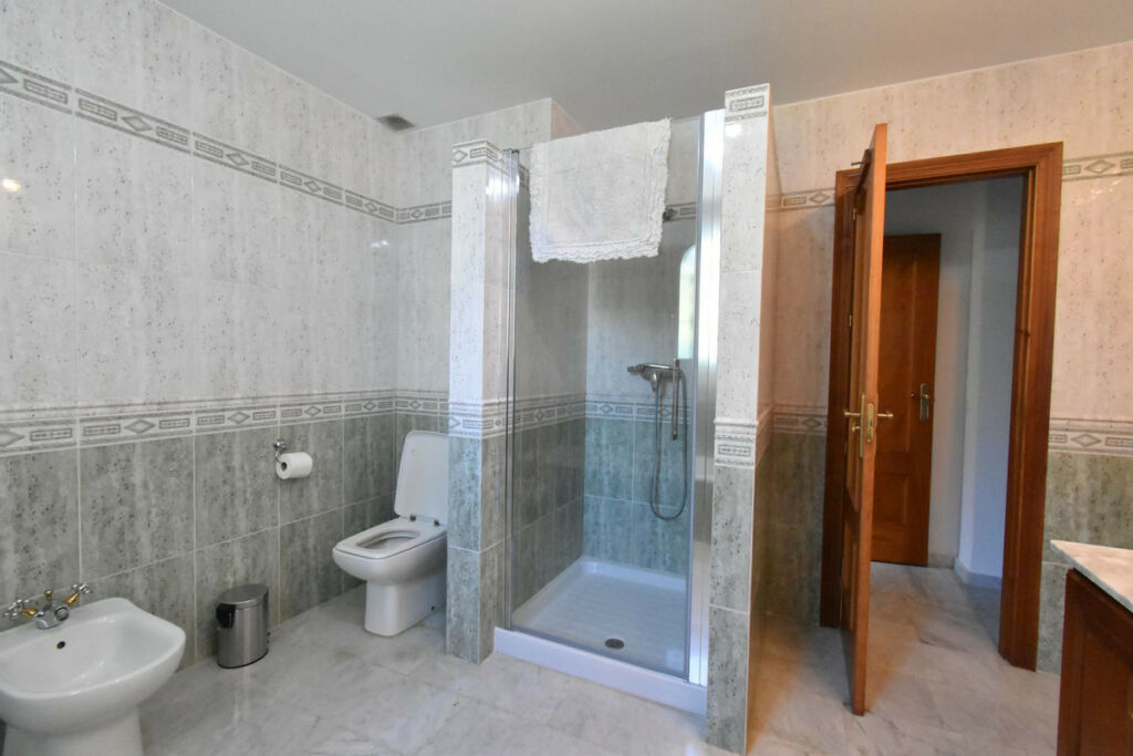 Detached Villa Manilva Málaga - image 15