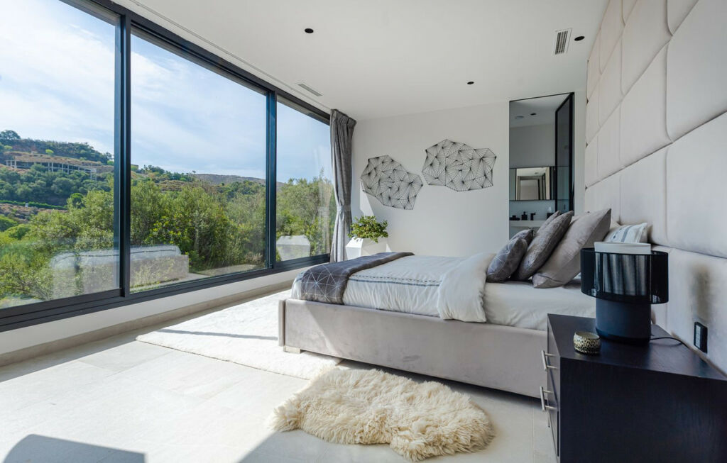 Detached Villa Benahavís Málaga - image 16