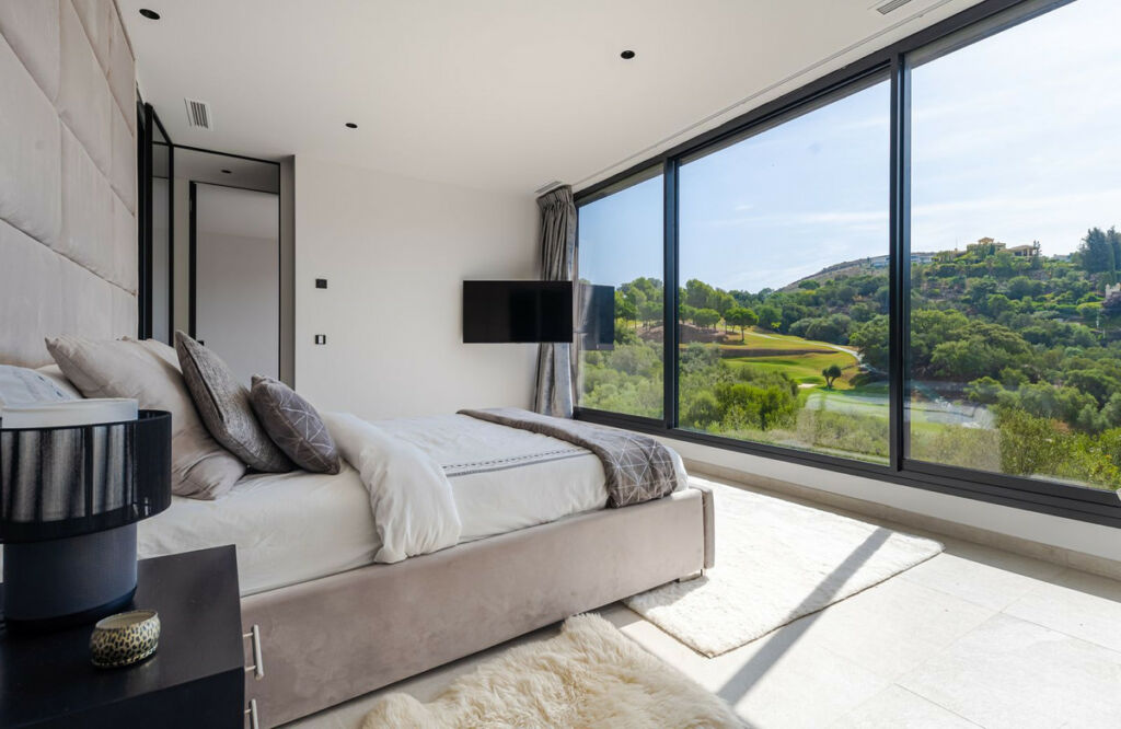 Detached Villa Benahavís Málaga - image 17