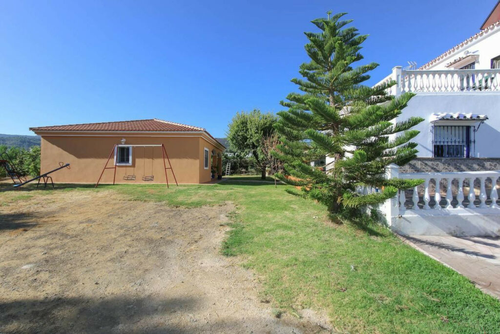 Detached Villa Alhaurín de la Torre Málaga - image 23
