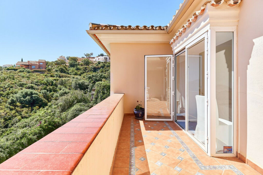 Detached Villa La Mairena Málaga - image 24