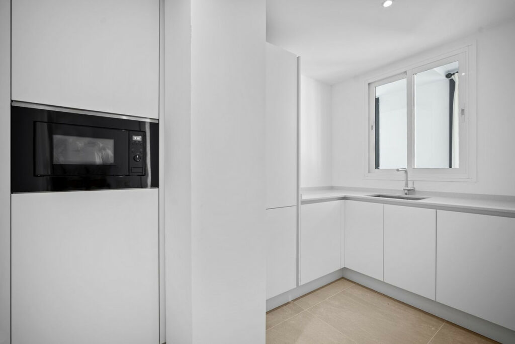 Detached Villa Benahavís Málaga - image 25