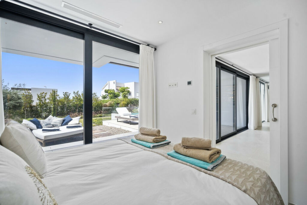 Detached Villa Benahavís Málaga - image 29