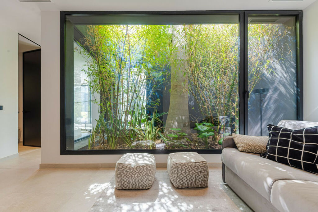 Detached Villa Benahavís Málaga - image 31