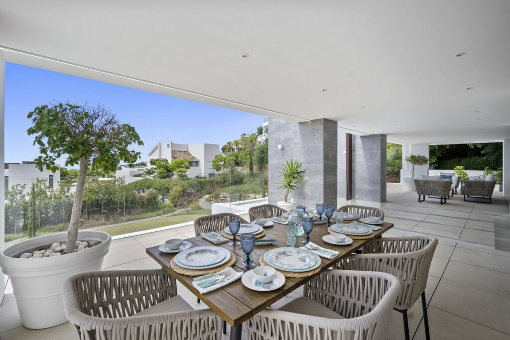 Detached Villa Benahavís Málaga - image 32