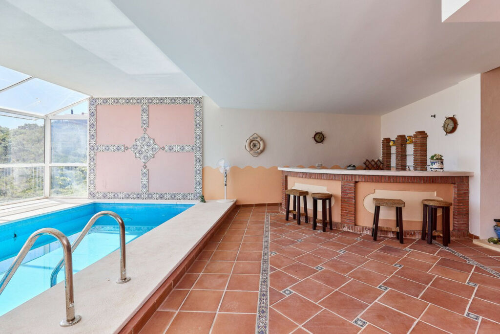 Detached Villa La Mairena Málaga - image 33