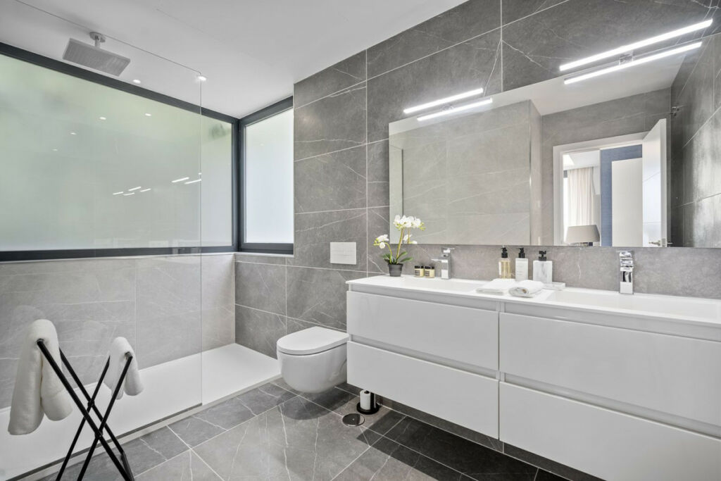 Detached Villa Benahavís Málaga - image 36
