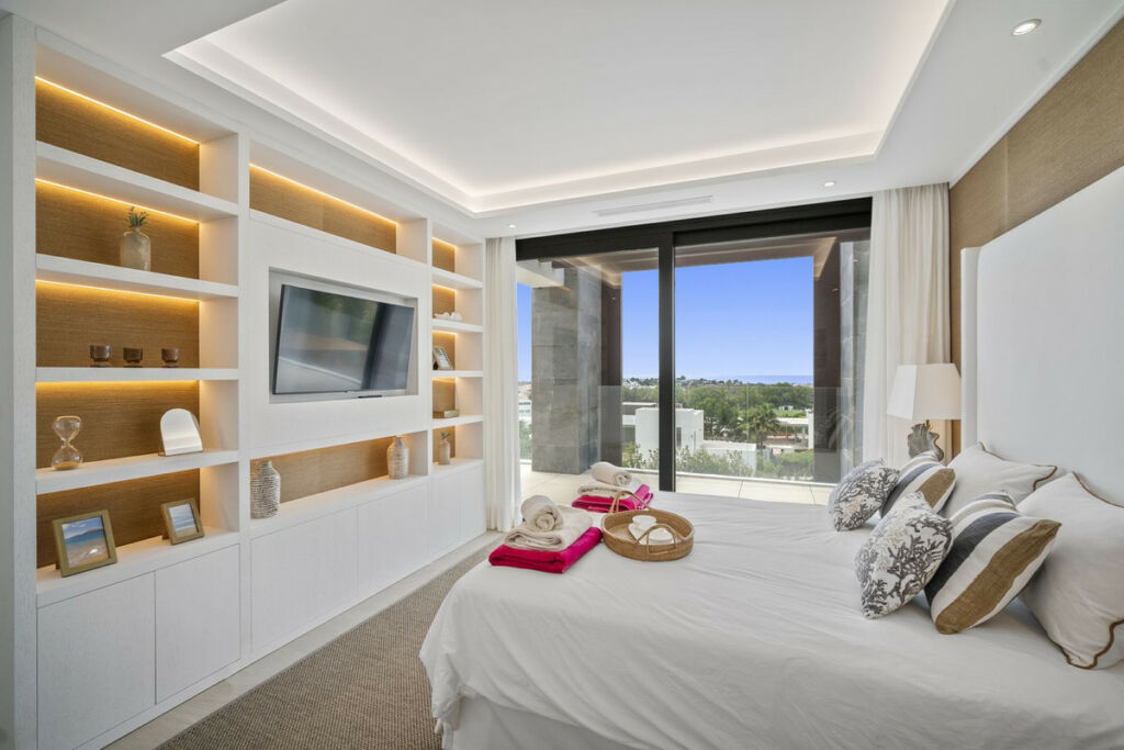 Detached Villa Benahavís Málaga - image 37