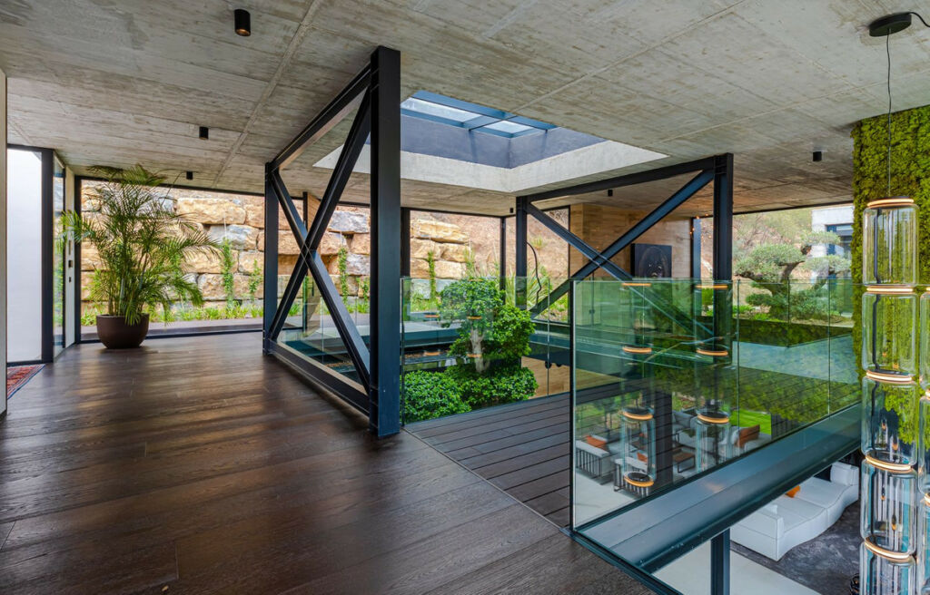 Detached Villa Benahavís Málaga - image 37