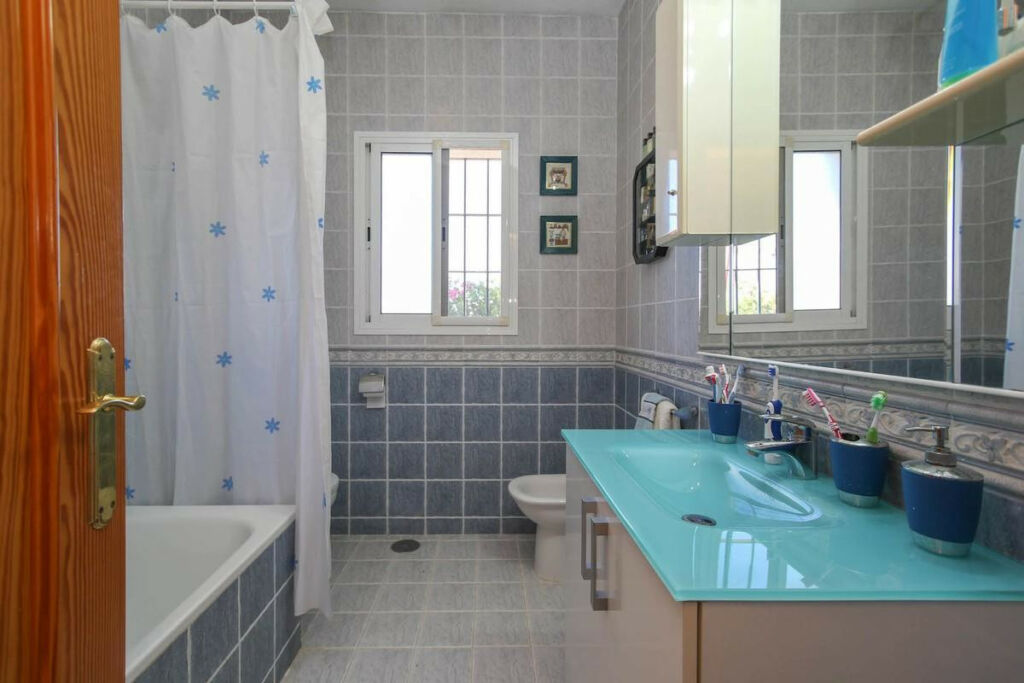 Detached Villa Alhaurín de la Torre Málaga - image 37
