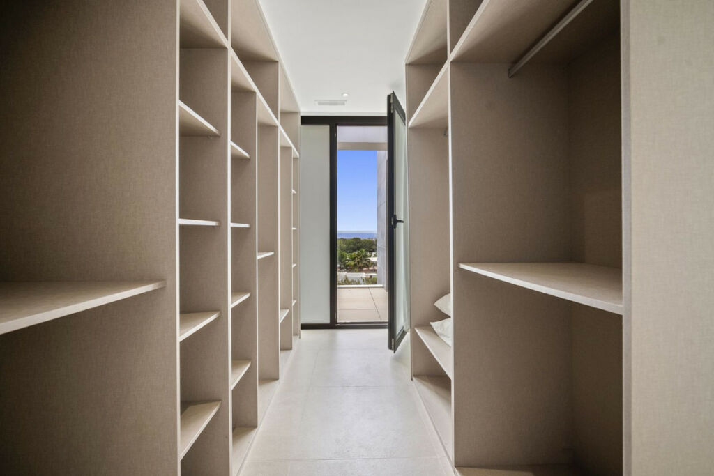 Detached Villa Benahavís Málaga - image 39