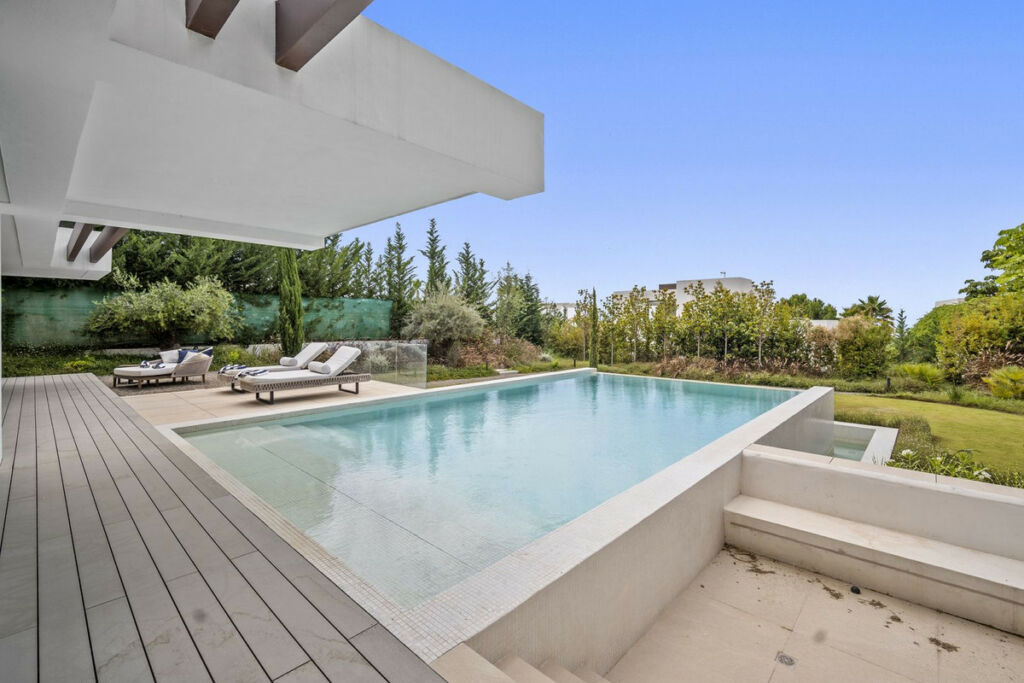 Detached Villa Benahavís Málaga - image 46