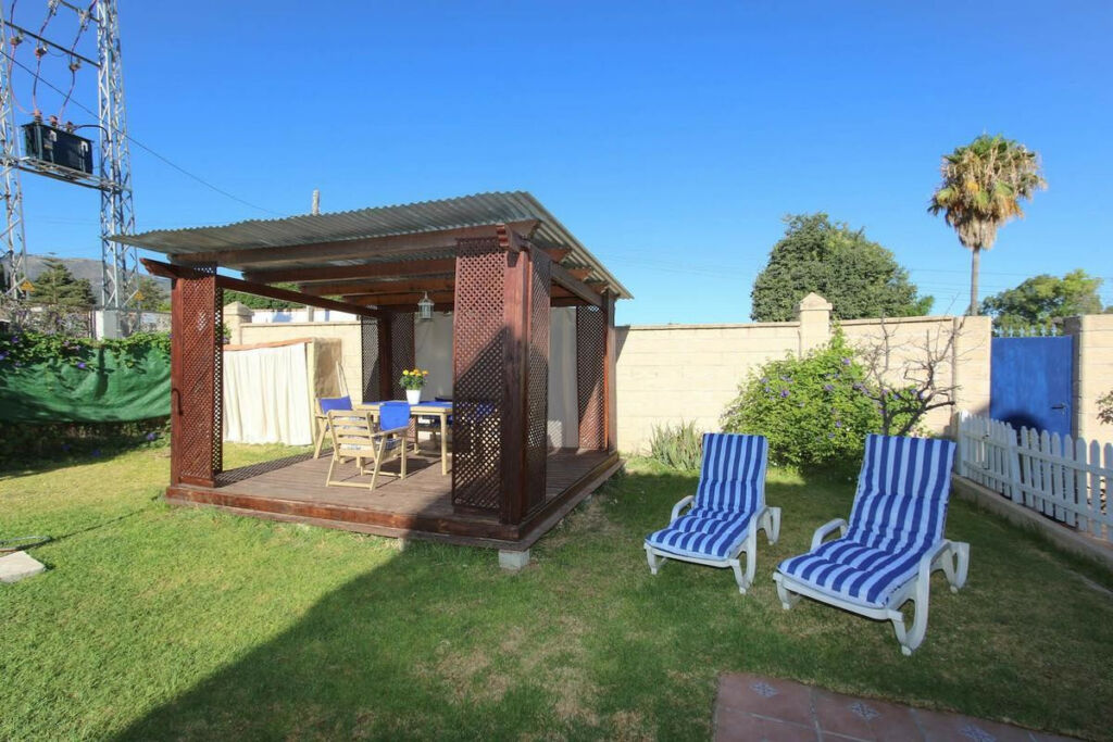 Detached Villa Alhaurín de la Torre Málaga - image 5
