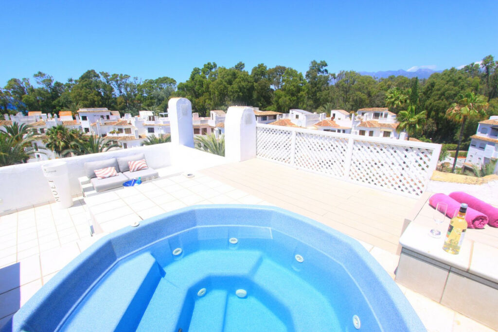 Penthouse Elviria Málaga - image 3
