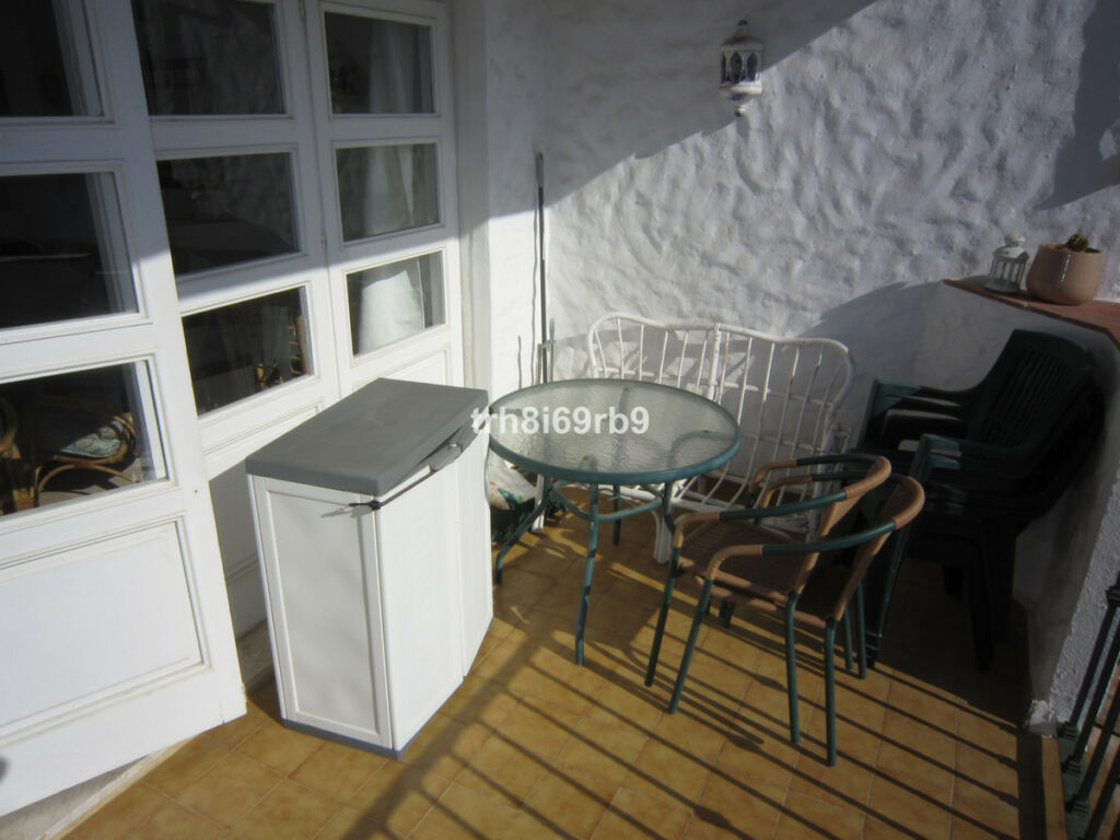 Middle Floor Apartment Benavista Málaga - image 5