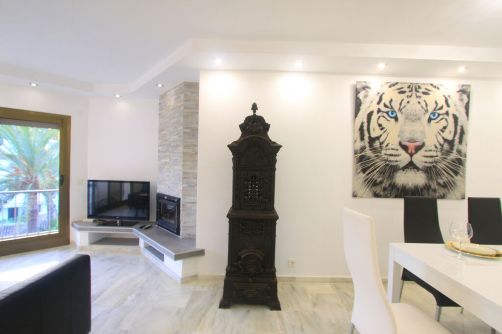 Penthouse Elviria Málaga - image 9
