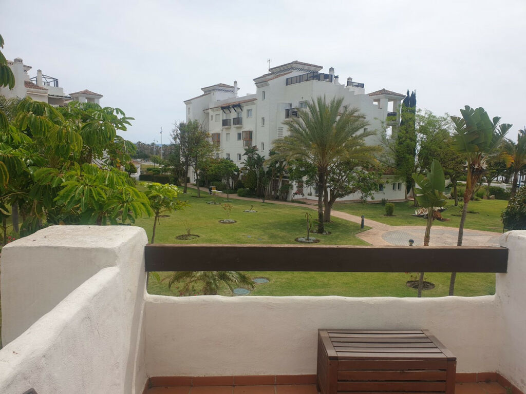 Middle Floor Apartment San Pedro de Alcántara Málaga - image 9