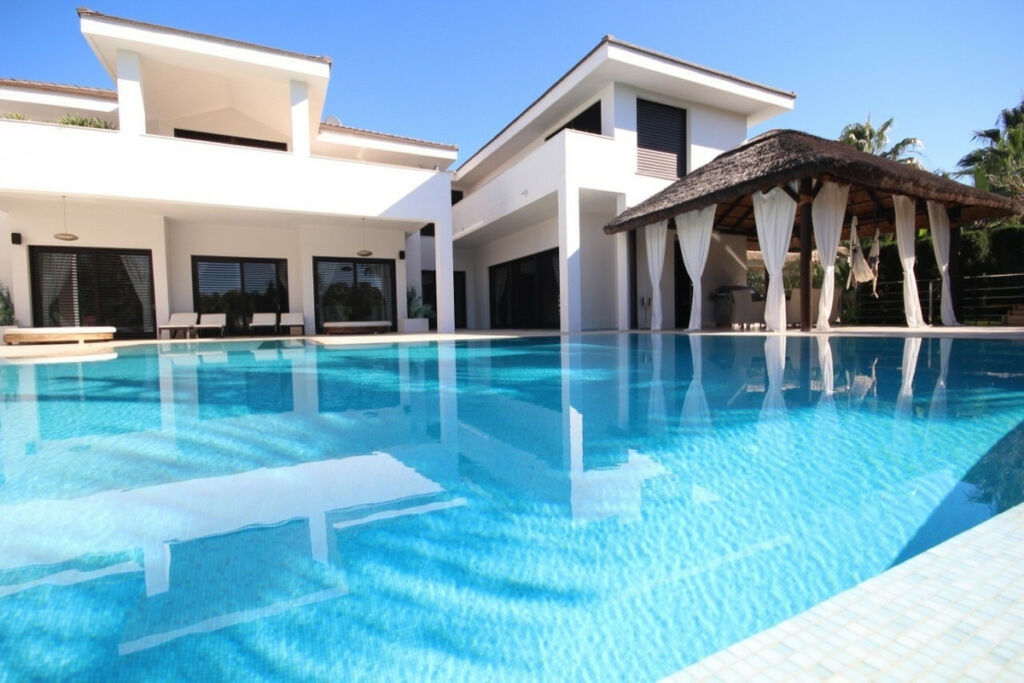Detached Villa Guadalmina Baja Málaga