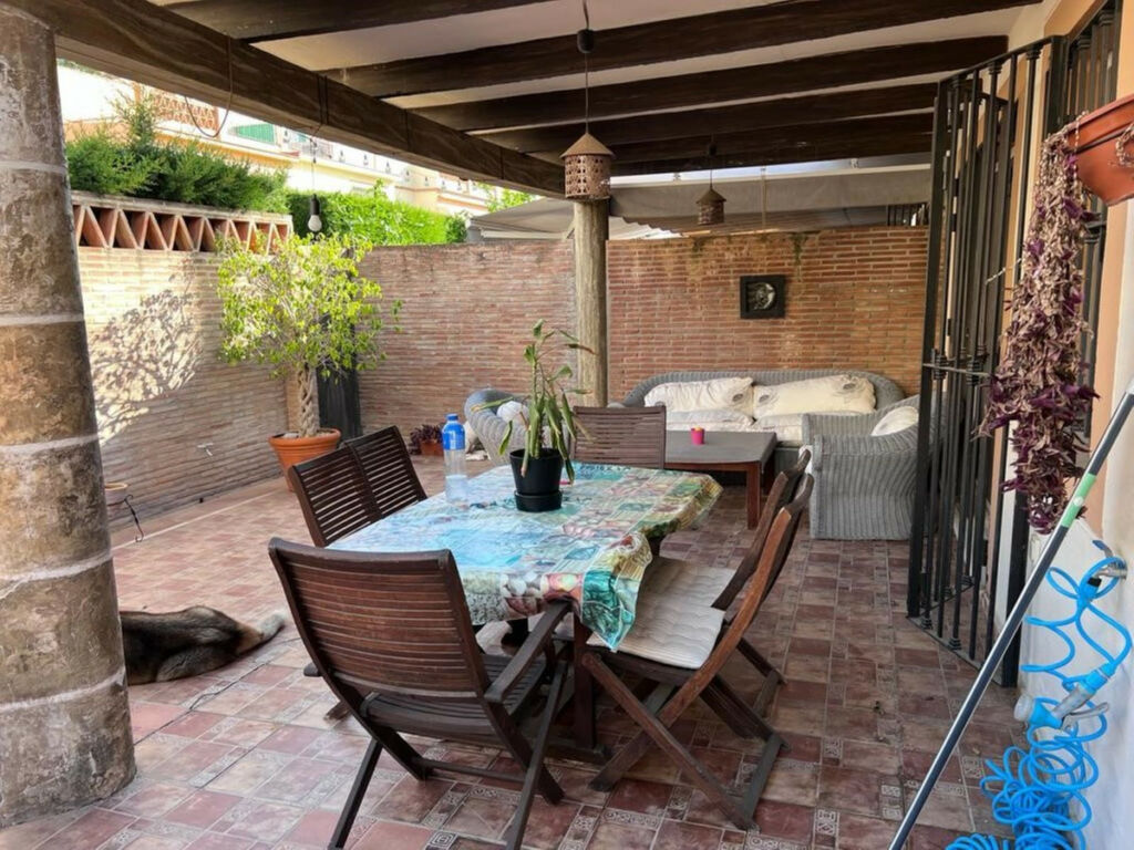 Townhouse Estepona Málaga - image 13