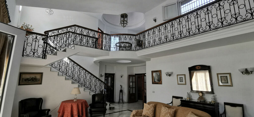 Detached Villa Estepona Málaga - image 15