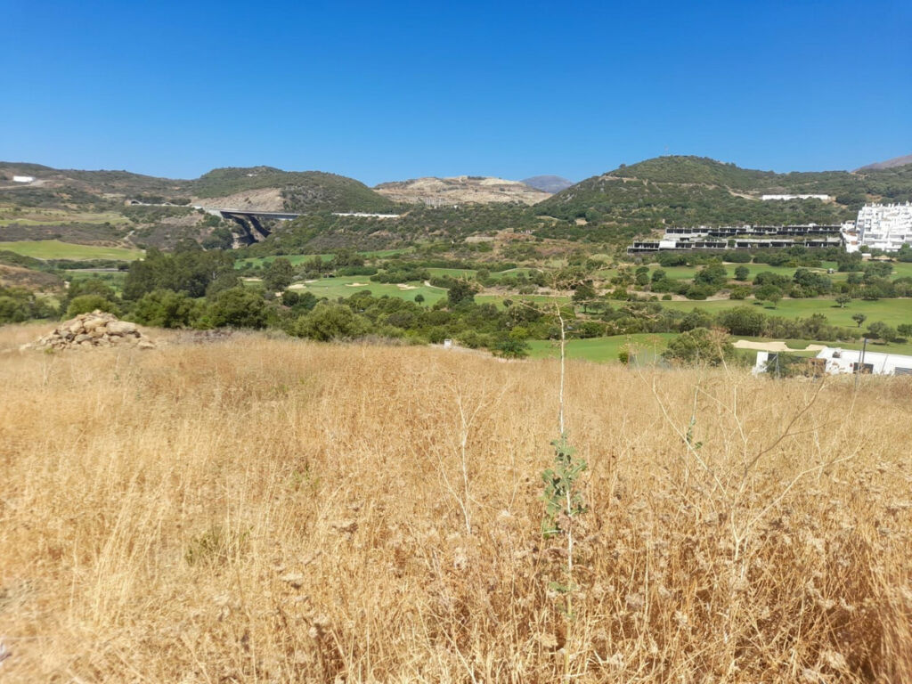 Residential Plot Estepona Málaga - image 3