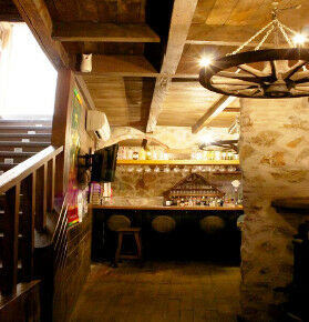Hostel Monda Málaga - image 3