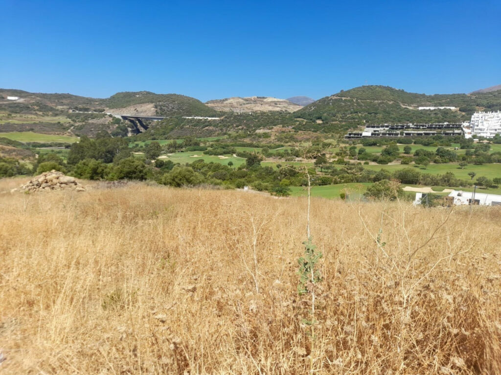 Residential Plot Estepona Málaga - image 4