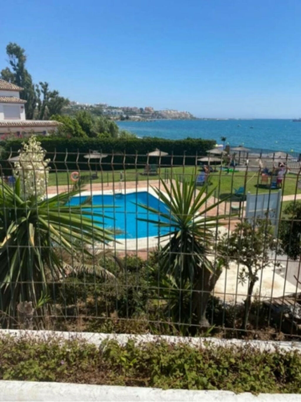Middle Floor Apartment Estepona Málaga