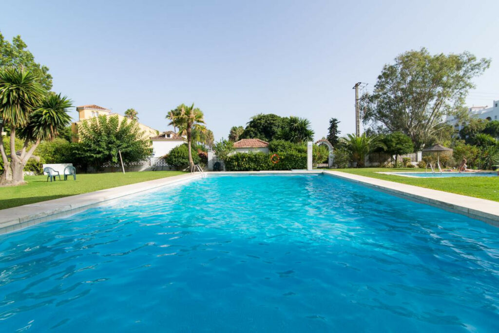 Top Floor Apartment Puerto Banús Málaga - image 10
