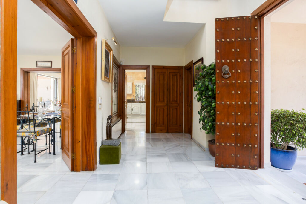 Detached Villa Marbella Málaga - image 11